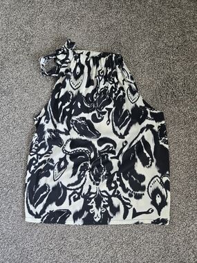 Choklate Paris Black & White One-Shoulder Printed Camisole